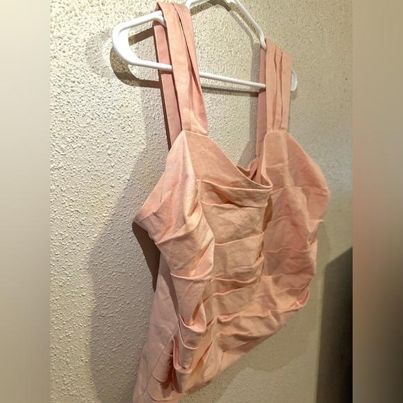 Express Linen Ruched Crop Top - Picture 2 of 8